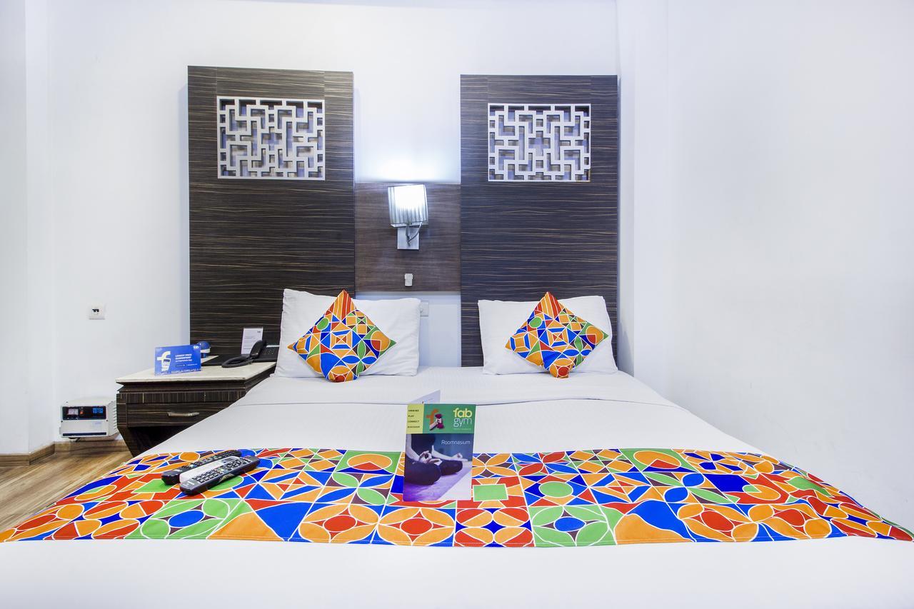 Hotel Sunstar Heights Dillí Exteriér fotografie